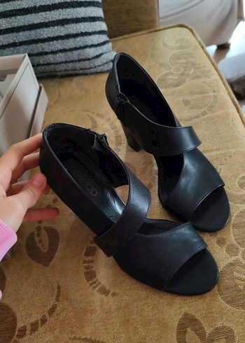 Derimod Kadın Siyah Deri  Topuklu Ayakkabı - Görsel 6