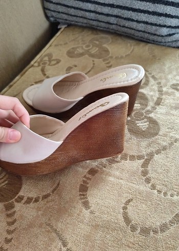 Bambi Beyaz Dolgu Topuklu Kadın Terlik - Görsel 6