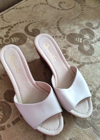 Bambi Beyaz Dolgu Topuklu Kadın Terlik - Görsel 2