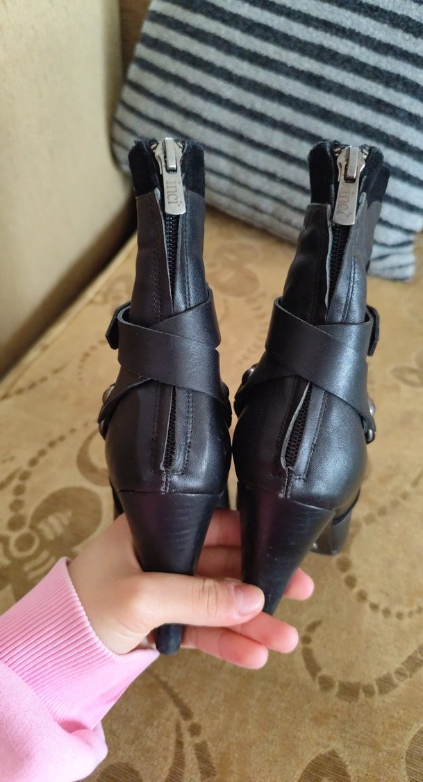 İnci Siyah Deri Tokalı Stiletto Topuklu Kadın Bot - Görsel 5