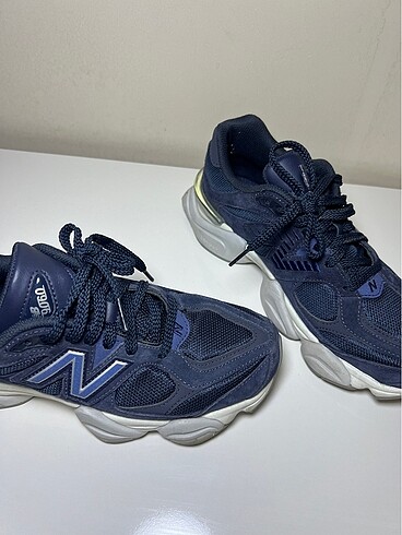 40,5 Beden New Balance 9060 Modeli