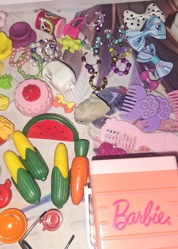 Barbie ve Miniş Aksesuarları - Renkli Mini Oyuncaklar - Görsel 6