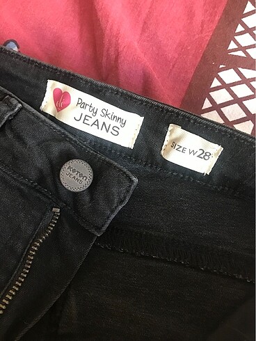 28 Beden Yırtık jean