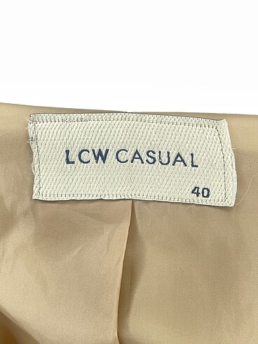 40 Beden çeşitli Renk LC Waikiki Trenchcoat %70 İndirimli.