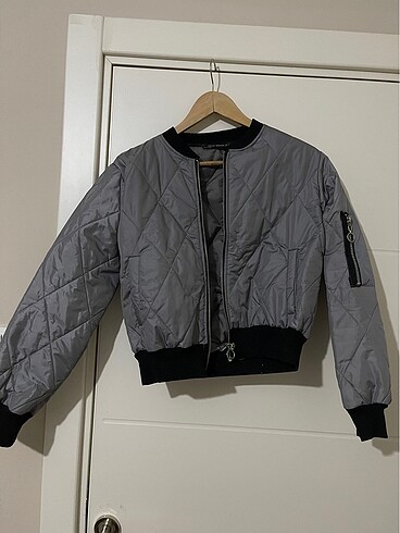 Crop bomber ceket