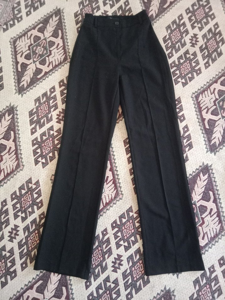 Kadın Siyah Midi Kumaş Pantolon - Görsel 4