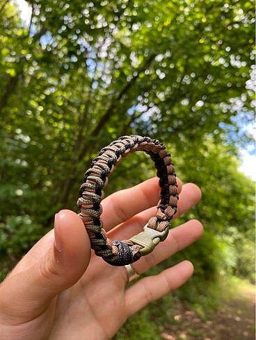 Paracord bileklik