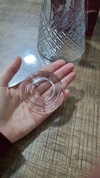 Beden Paşabahçe kapaklı karaf timeless sıfır kutulu hiç kullanılmadı