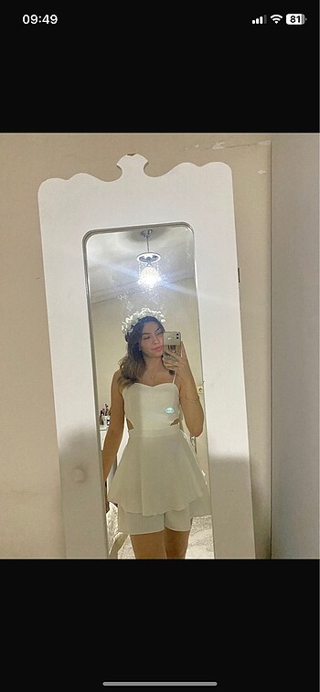 Beyaz elbise