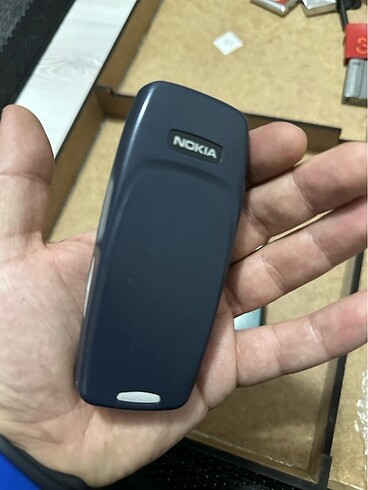 3 adet antika telefon Nokia 3310 vertu motorla - Görsel 3