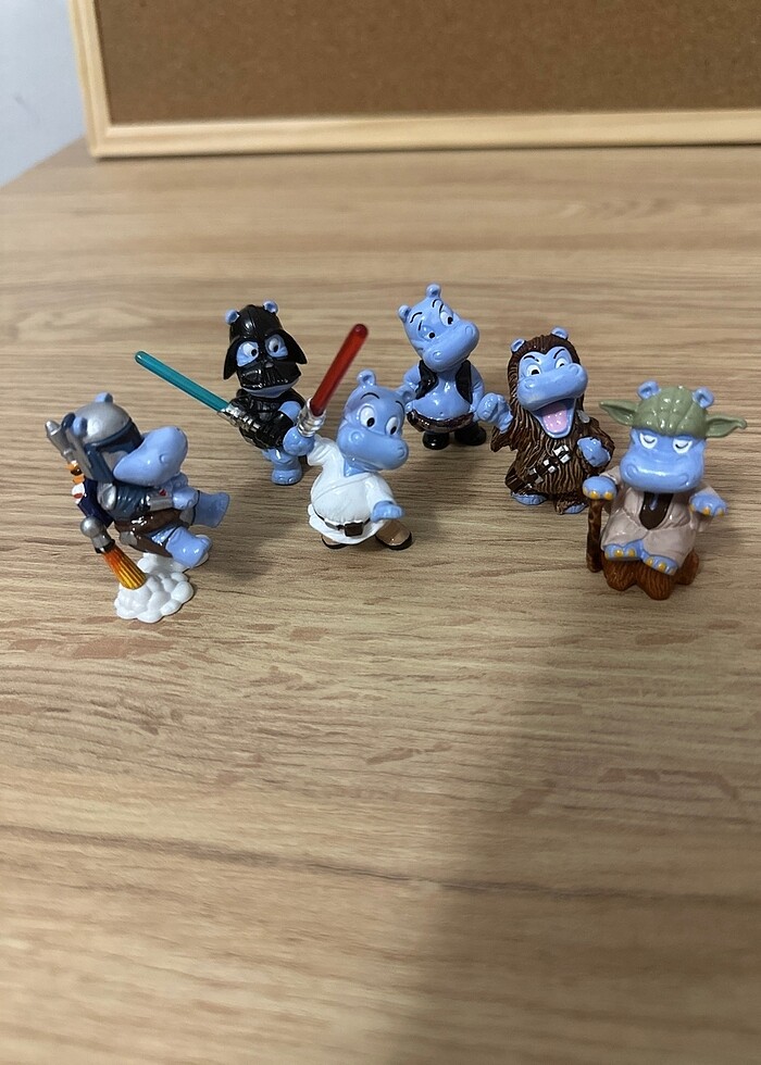 Ferrero minyatür el boyama oyuncak - Görsel 2