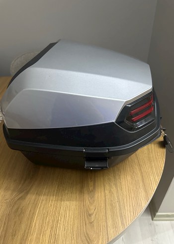 Siyah Kilitli motosiklet bagajı - Görsel 4