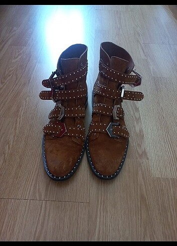 GIVENCHY Kadın Bot