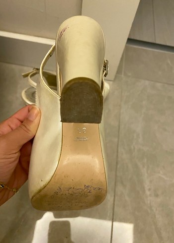 36 Beden beyaz Renk Beyaz Tokalı Stiletto Topuklu Kadın Abiye Ayakkabı