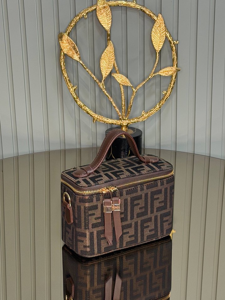 Kahverengi Deri Bohem Zincir Detaylı Çanta - Görsel 2