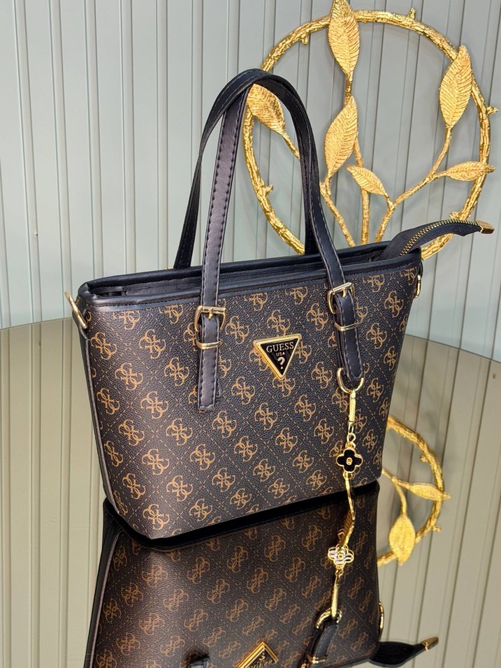 Kahverengi Desenli Guess Kadın Omuz Çantası - Görsel 3