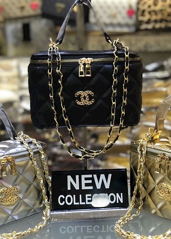 Zincir Detaylı Parlak Altın Kadın Çanta - Görsel 11