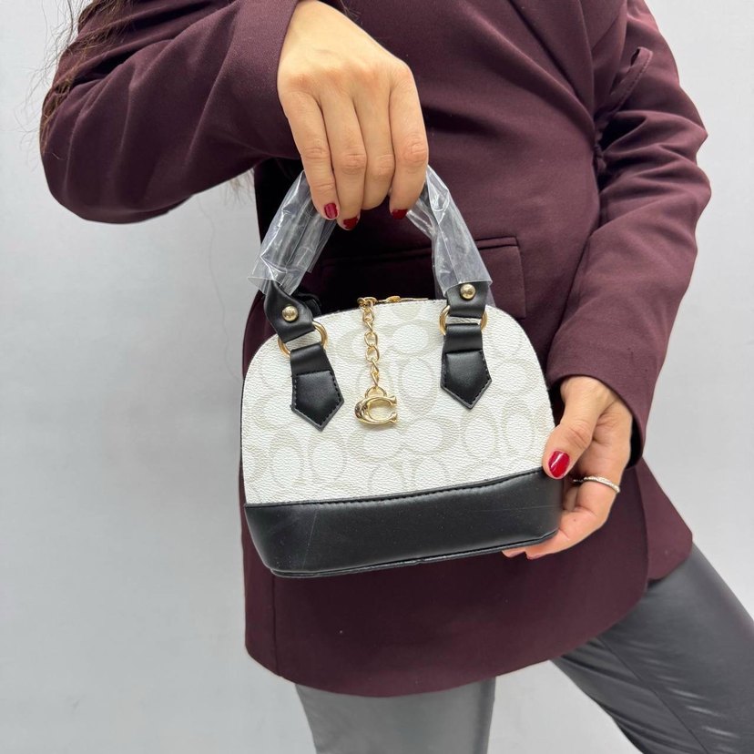 Zincir Detaylı Gri Desenli Kadın Çanta - Görsel 3