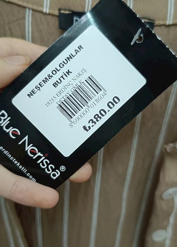 Diğer Tesettür Bej Nakışlı Düğmeli Uzun Keten Gömlek