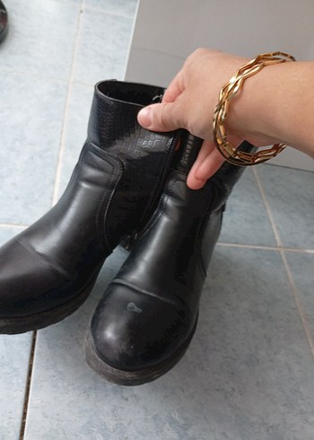 siyah Deri Kadın Bot, fermuar detaylı Topuklu - Görsel 6