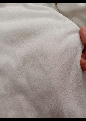 Kız Çocuk Beyaz Kürklü Kapüşonlu Yelek - Görsel 5