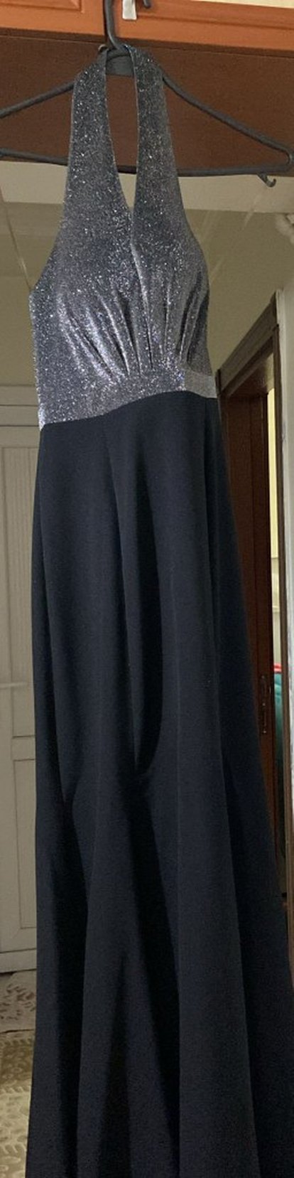 Parlak Üst Detaylı Uzun siyah Abiye Elbise - Görsel 4