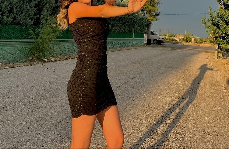 m Beden Siyah kısa elbise