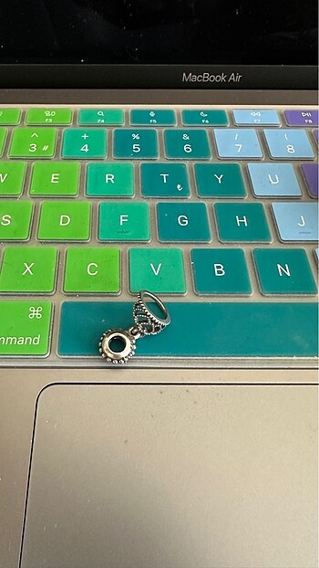 Pandora taç charm