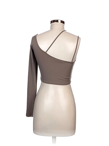 l Beden Pull and Bear Bluz %70 İndirimli.