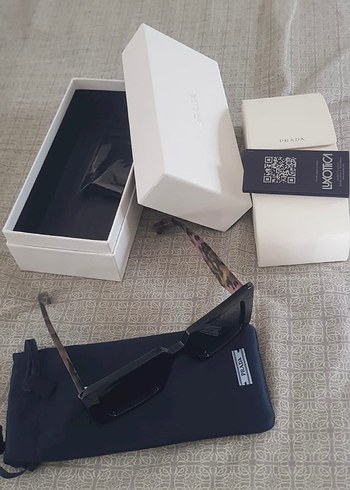  Beden siyah Renk Prada Siyah Kadın Güneş Gözlüğü