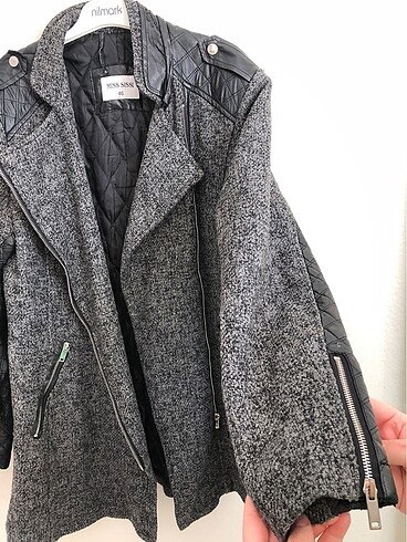 Massimo Dutti Harika kaban ŞAPKASI VARDIR