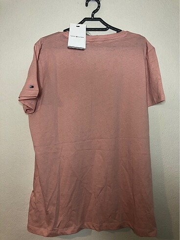 xl Beden pembe Renk Orjinal etiketli TOMMY TİŞÖRT XL