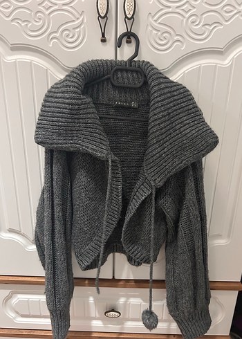 Gri Örgü Yüksek Yakalı Kadın Hırka - Görsel 2