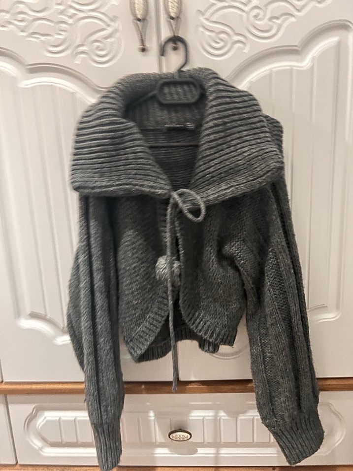 Gri Örgü Yüksek Yakalı Kadın Hırka - Görsel 3