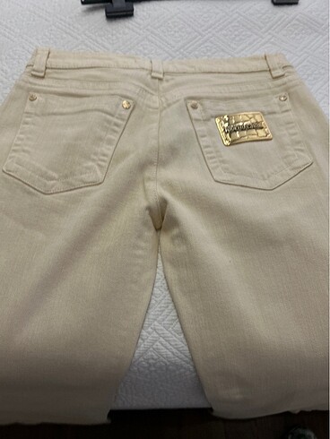 xs Beden ten rengi Renk roberto cavalli pantalon