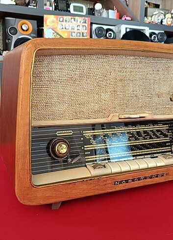 Nordmende Ahşap Kasa Radyo. 