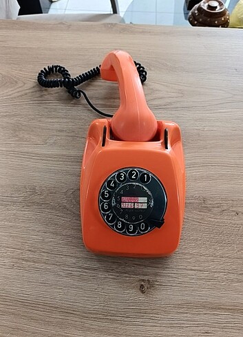 Siemens marka çalışır durumda çevirmeli telefon. 