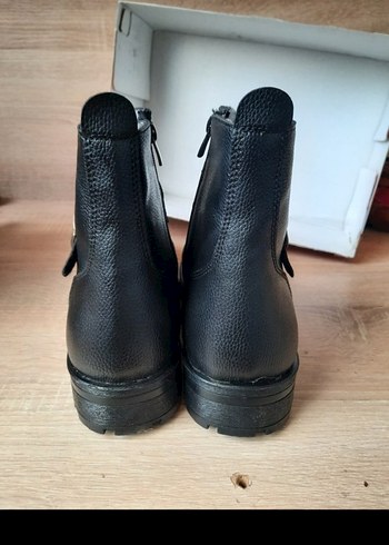 Günlük içi kürklü erkek bot - Görsel 3