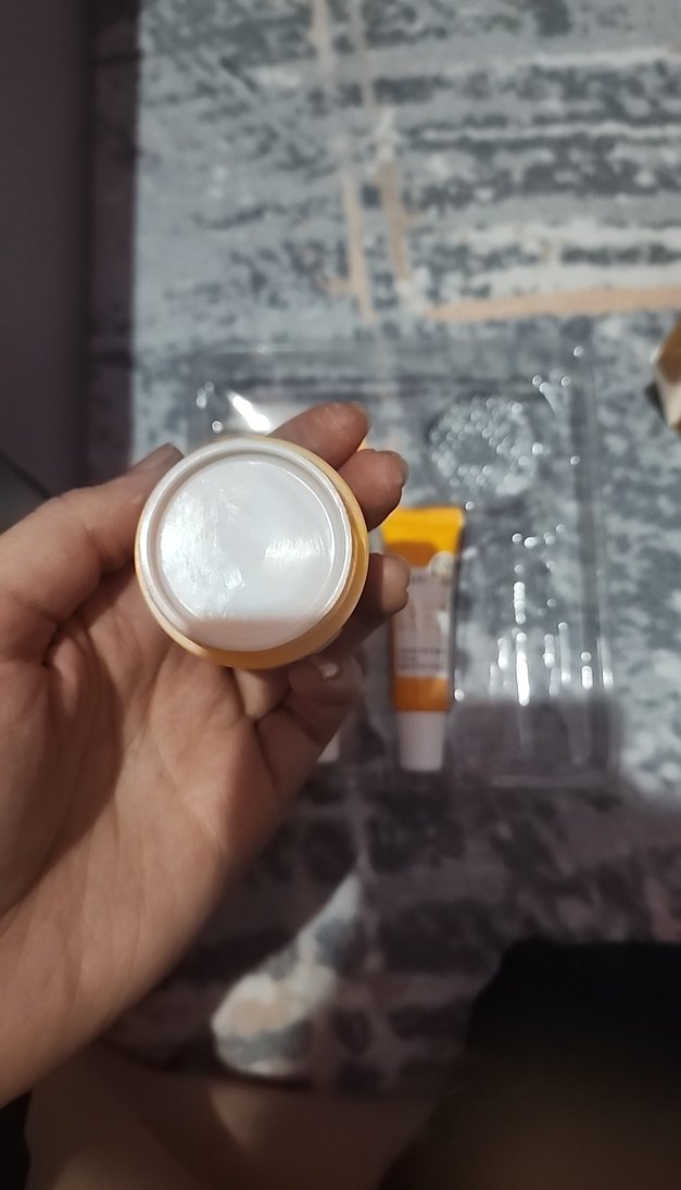 LAIKOU Vitamin C Aydınlatıcı Yüz Temizleyici Seti - Görsel 4