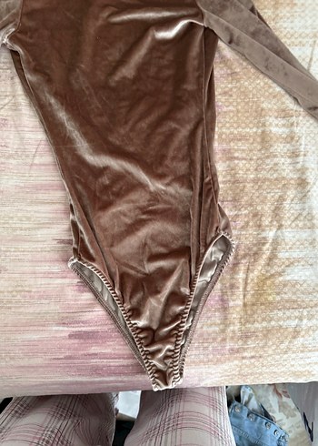 Bershka V Yaka Uzun Kollu Kadın Body