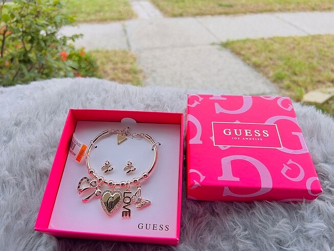 Guess orijinal bileklik ve küpe set