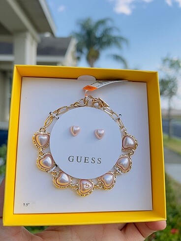 Guess Guess orijinal bileklik ve küpe set