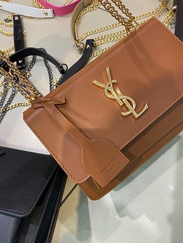 Yvens saint laurent