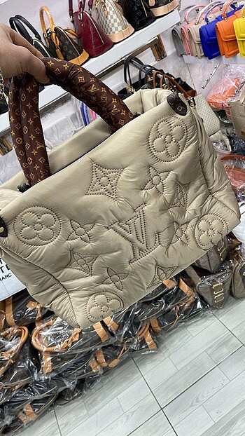  Beden çeşitli Renk Louıs vuitton