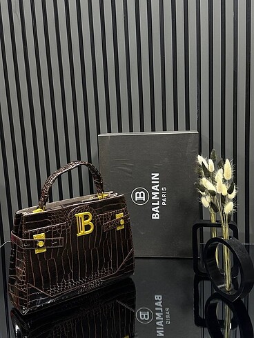  Beden Balmain