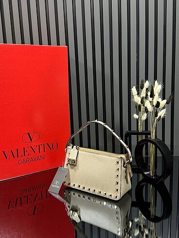 Beden çeşitli Renk Valentino