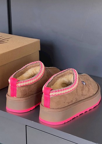 Kadın Kahverengi Süet Kürklü Dolgu Topuk Terlik - Görsel 4