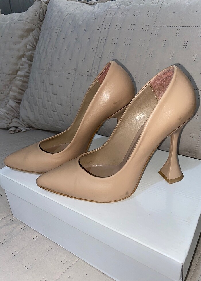 Topuklu ayakkabı - Görsel 2