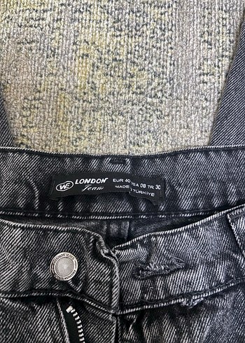 Gri Batik Desenli Bol Kesim Kadın Jean - Görsel 2