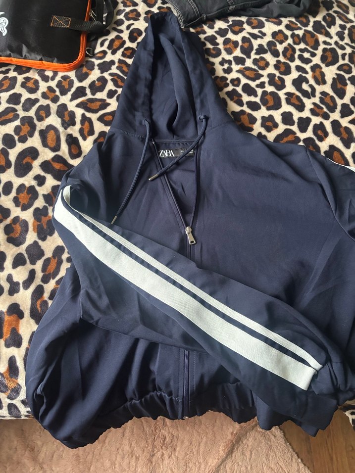 Kadın Mavi Kapüşonlu Fermuarlı Ceket - Görsel 2